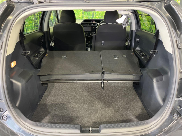 2019 Toyota Aqua DAA-NHP10 (UW-6a2632b73bbde)[24]