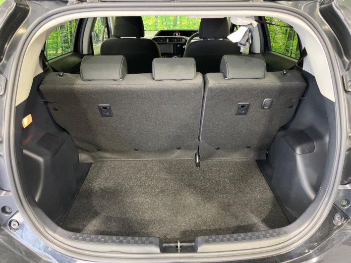 2019 Toyota Aqua DAA-NHP10 (UW-6a2632b73bbde)[25]