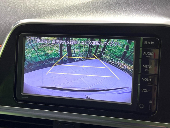 2016 Toyota Sienta DAA-NHP170G (UW-6a2632bbe6460)[26]