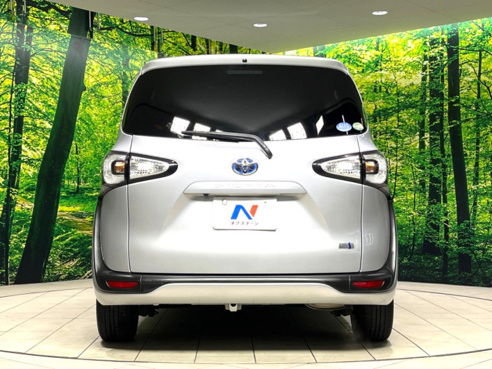 2016 Toyota Sienta DAA-NHP170G (UW-6a2632bbe6460)[8]