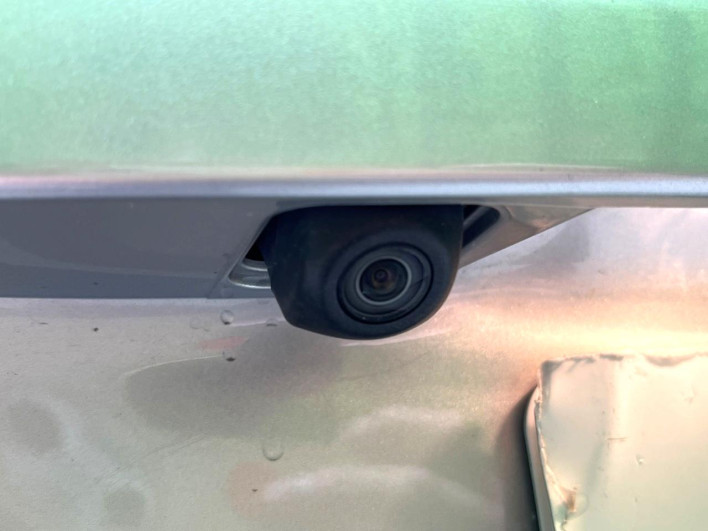 2016 Toyota Sienta DAA-NHP170G (UW-6a2632bbe6460)[22]