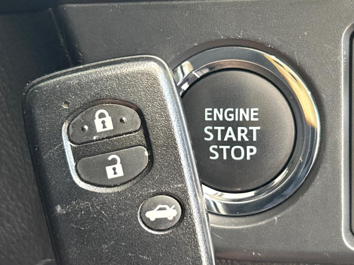 2015 Toyota Corolla Axio DBA-NRE161 (UW-6a2632bd7c805)[29]