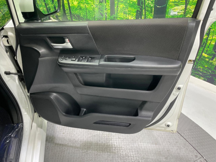 2012 Honda Stepwgn Spada DBA-RK5 (UW-6a2632c73d54f)[29]