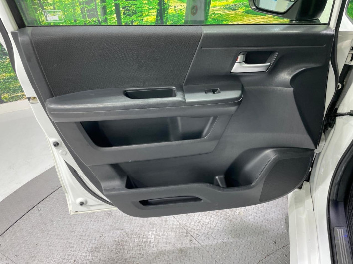 2012 Honda Stepwgn Spada DBA-RK5 (UW-6a2632c73d54f)[27]