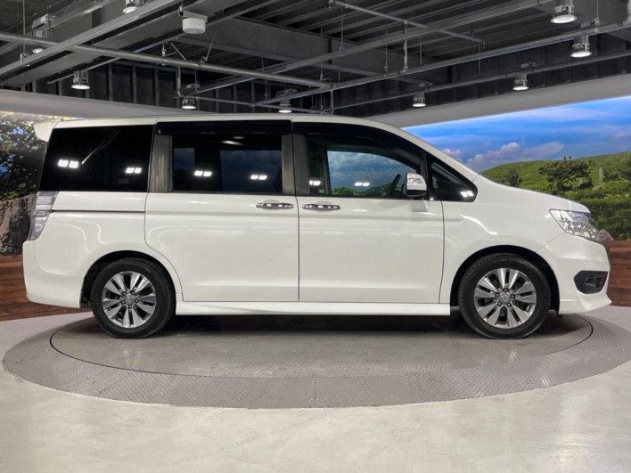 2013 Honda Stepwgn Spada DBA-RK5 (UW-6a2632c782773)[8]