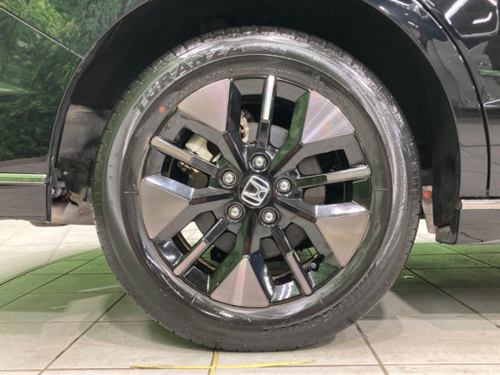 2022 Honda Step Wagon 6AA-RP8 (UW-6a2632c931605)[28]
