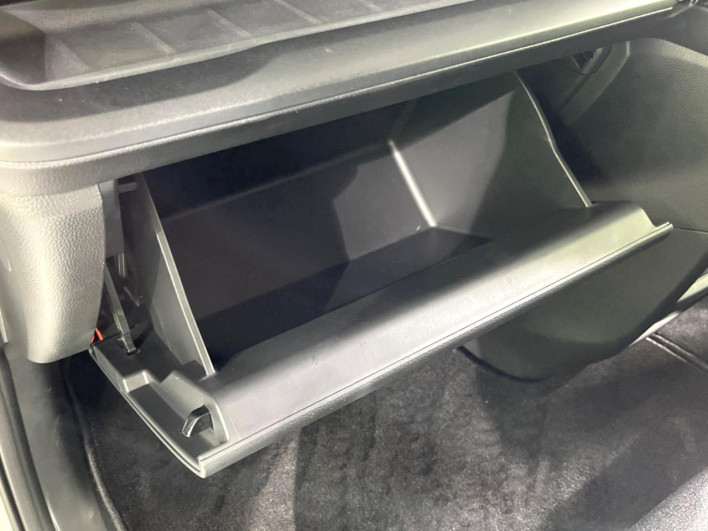 2022 Honda Step Wagon 6AA-RP8 (UW-6a2632c9485d5)[4]