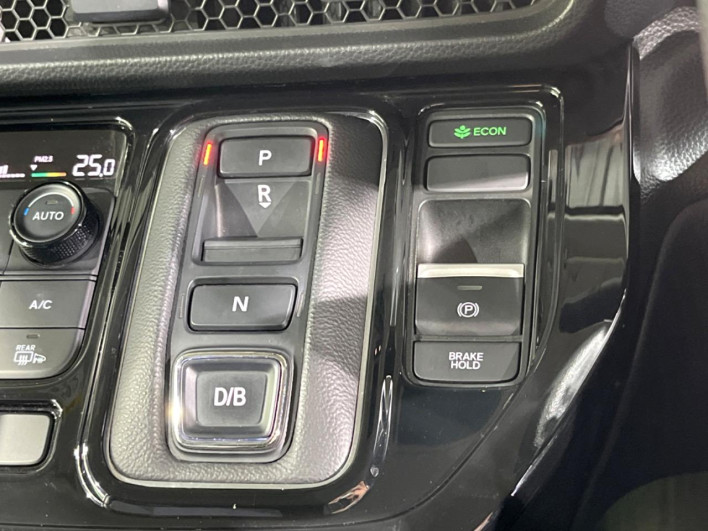 2022 Honda Step Wagon 6AA-RP8 (UW-6a2632c9485d5)[23]