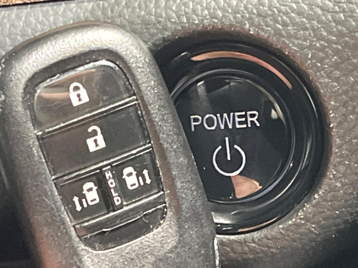2022 Honda Step Wagon 6AA-RP8 (UW-6a2632c9485d5)[12]