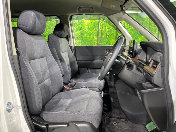 2022 Honda Step Wagon 6AA-RP8 (UW-6a2632c9485d5)[9]