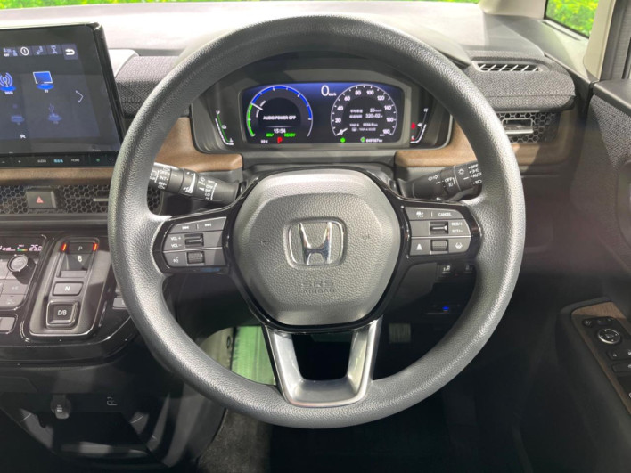 2022 Honda Step Wagon 6AA-RP8 (UW-6a2632c9485d5)[27]