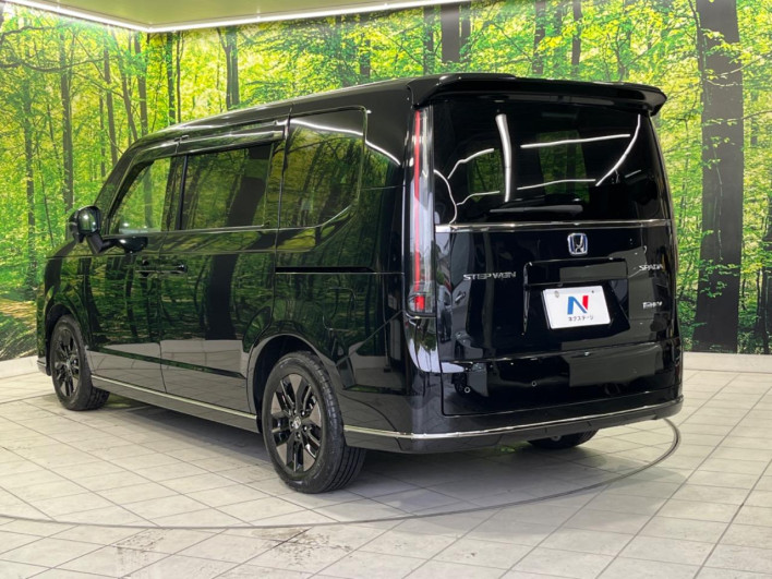 2023 Honda Step Wagon 6AA-RP8 (UW-6a2632c9869fb)[10]