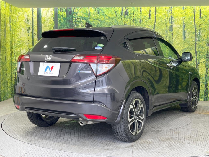 2014 Honda VEZEL DAA-RU3 (UW-6a2632cb96318)[13]