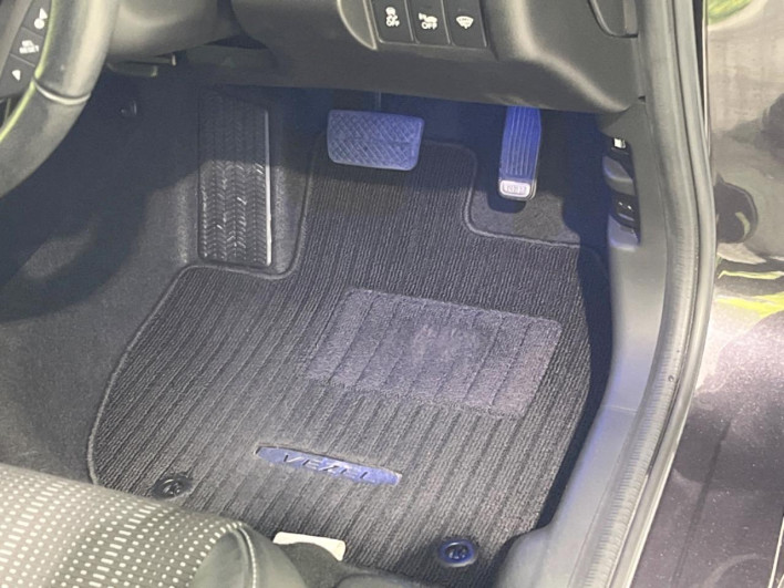 2014 Honda VEZEL DAA-RU3 (UW-6a2632cb96318)[23]