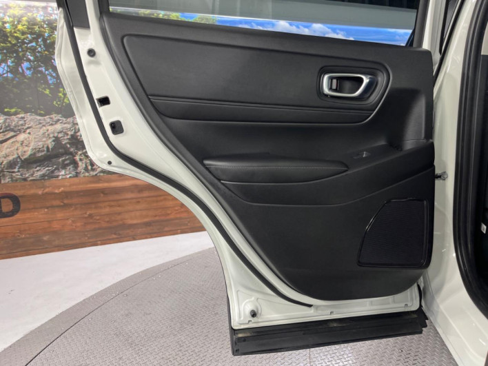 2024 Honda VEZEL 6AA-RV5 (UW-6a2632d3f3f19)[25]