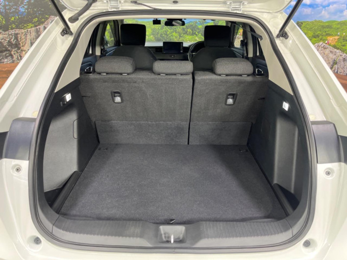 2024 Honda VEZEL 6AA-RV5 (UW-6a2632d3f3f19)[13]