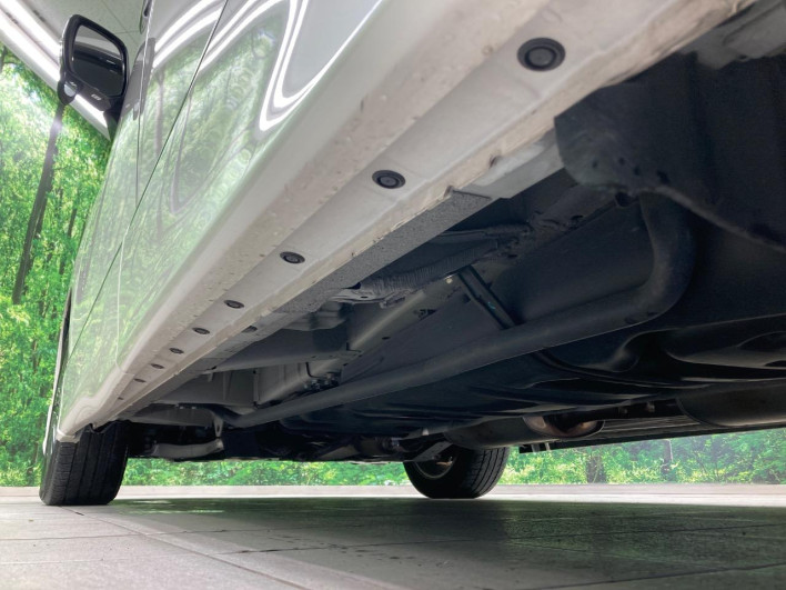 2019 Nissan Elgrand DBA-TE52 (UW-6a2632e5c06f2)[17]