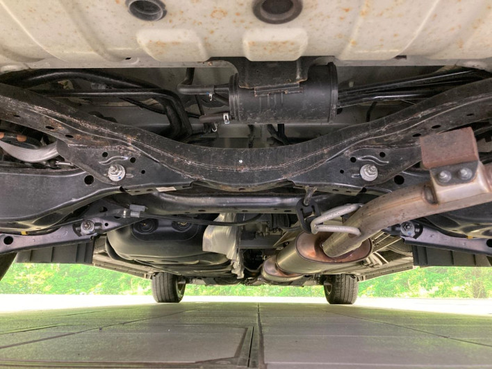2019 Nissan Elgrand DBA-TE52 (UW-6a2632e5c06f2)[14]