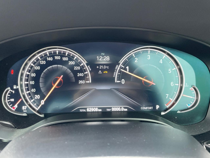 2018 BMW 5 Series DBA-JA20 (UW-6a2632f7a6d0f)[27]