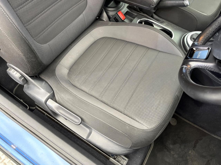 2017 Volkswagen The Beetle ABA-16CZD (UW-6a2632fd92e27)[29]