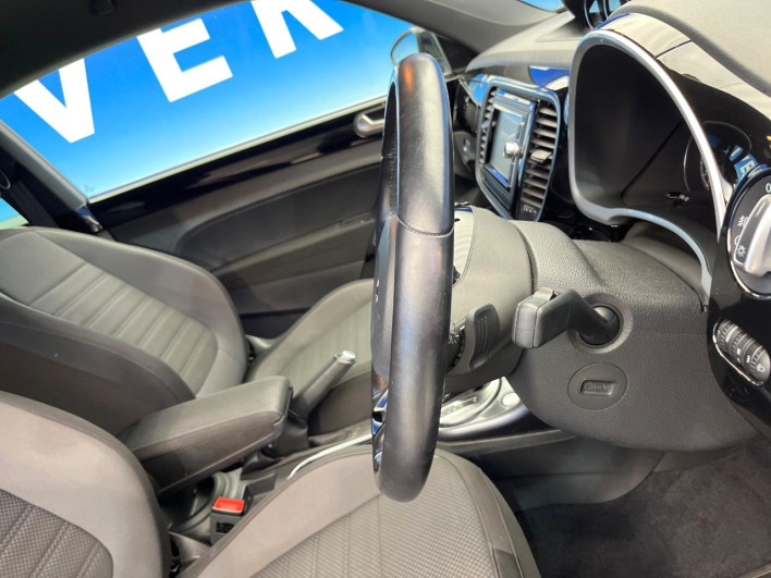 2017 Volkswagen The Beetle ABA-16CZD (UW-6a2632fd92e27)[28]