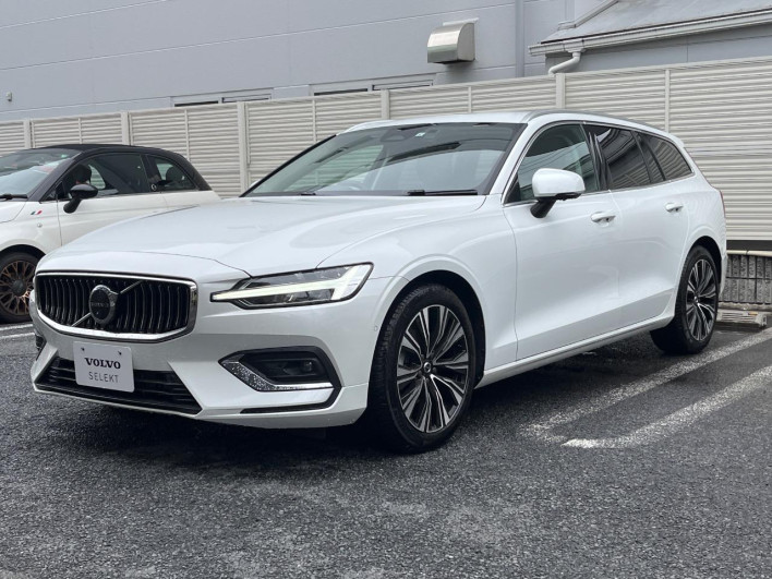 2023 Volvo V60 5AA-ZB420TM (UW-6a26330367d00)[5]