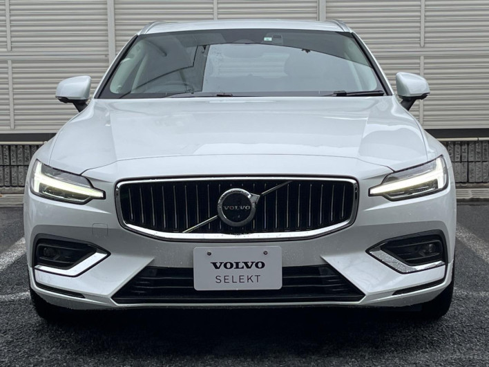 2023 Volvo V60 5AA-ZB420TM (UW-6a26330367d00)[4]