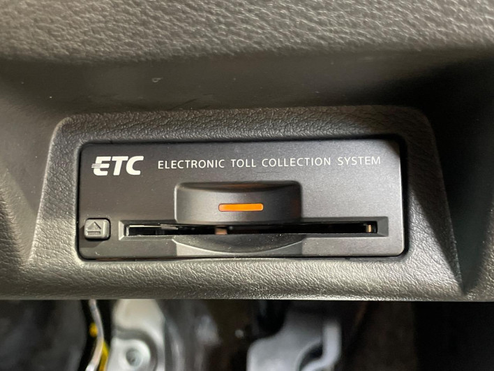 2017 Nissan Skyline DBA-YV37 (UW-6a263303c8de0)[25]