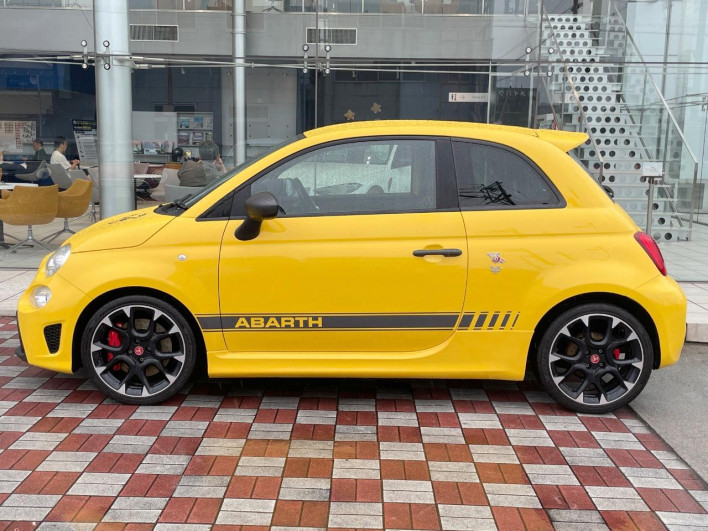 2018 Abartha Abarth 595 ABA-31214T (UW-6a26330764626)[10]