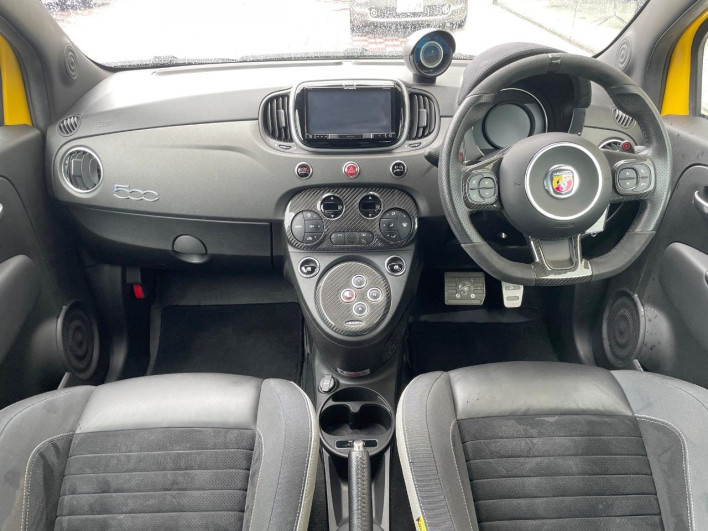 2018 Abartha Abarth 595 ABA-31214T (UW-6a26330764626)[25]