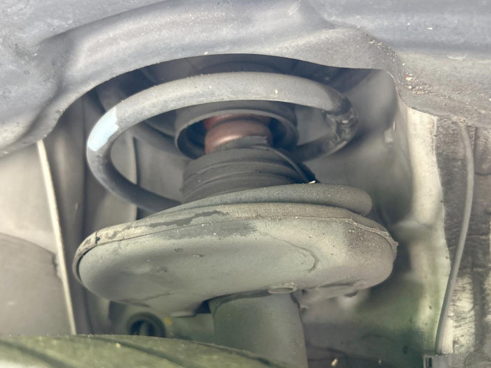 2015 Toyota Isis DBA-ZGM10G (UW-6a26330818d22)[16]