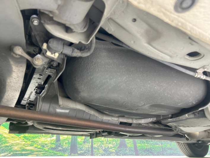 2015 Toyota Isis DBA-ZGM10G (UW-6a26330818d22)[24]