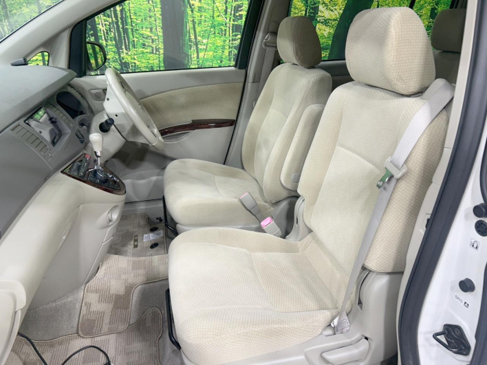 2015 Toyota Isis DBA-ZGM10G (UW-6a26330818d22)[19]