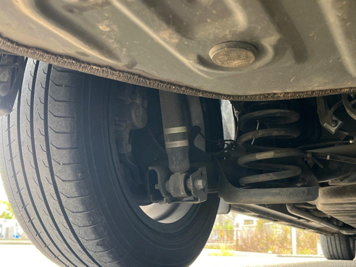 2018 Toyota Noah DBA-ZRR80W (UW-6a26330d7fd4f)[19]