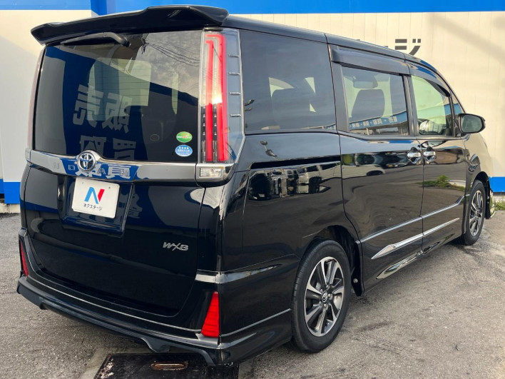 2018 Toyota Noah DBA-ZRR80W (UW-6a26330d7fd4f)[23]