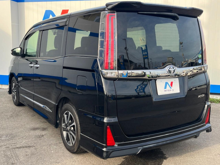 2018 Toyota Noah DBA-ZRR80W (UW-6a26330d7fd4f)[21]