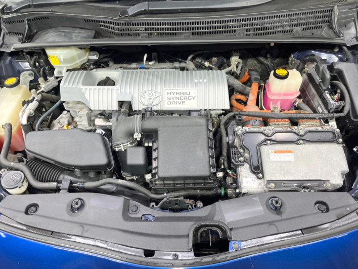2011 Toyota Prius DAA-ZVW30 (UW-6a26331a532d6)[4]