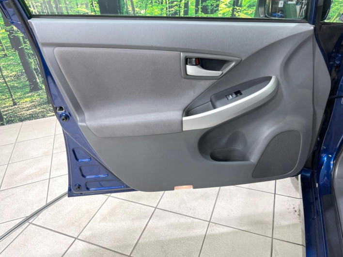 2011 Toyota Prius DAA-ZVW30 (UW-6a26331a532d6)[12]