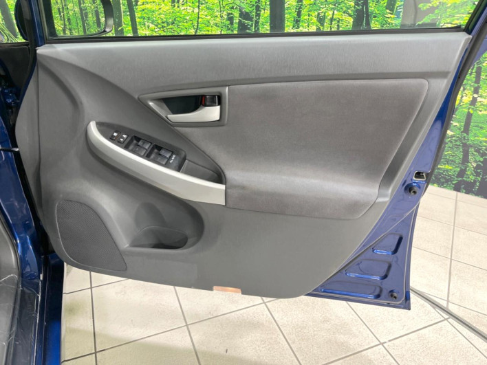 2011 Toyota Prius DAA-ZVW30 (UW-6a26331a532d6)[14]
