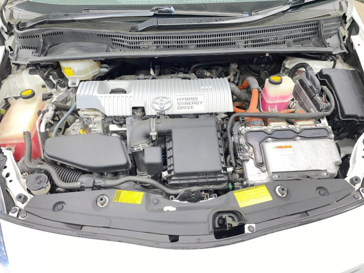 2011 Toyota Prius DAA-ZVW30 (UW-6a26331b429cb)[4]