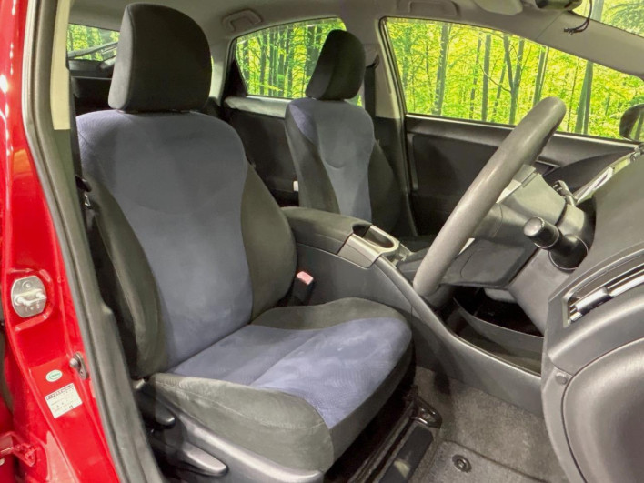 2013 Toyota Prius DAA-ZVW30 (UW-6a26331c0419d)[27]