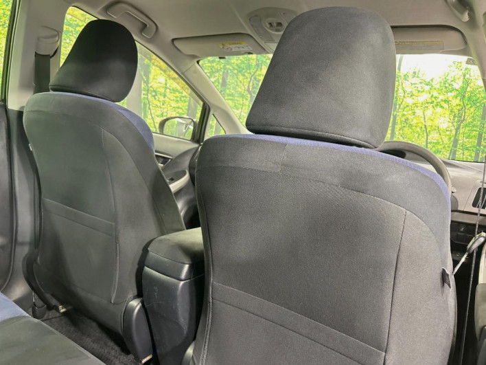 2013 Toyota Prius DAA-ZVW30 (UW-6a26331c0419d)[28]