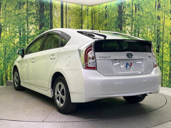 2013 Toyota Prius DAA-ZVW30 (UW-6a26331db07b5)[27]