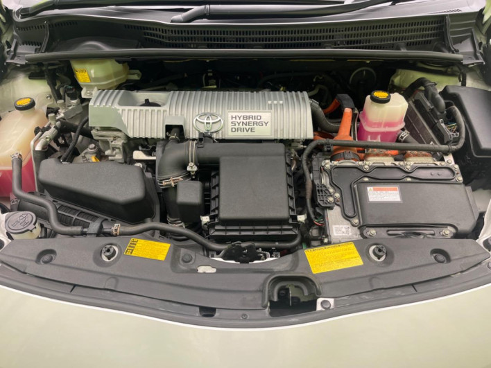 2013 Toyota Prius DAA-ZVW30 (UW-6a26331db07b5)[4]