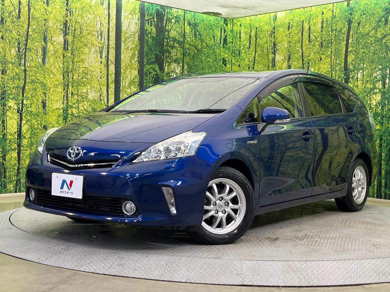 2013 Toyota Prius α DAA-ZVW41W