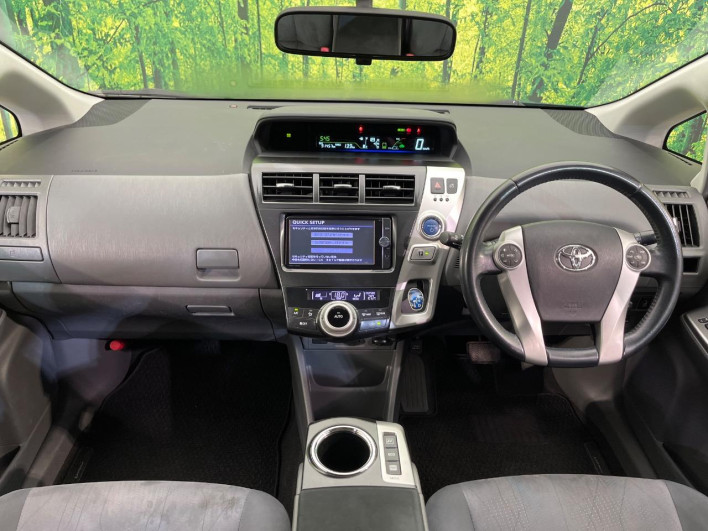 2013 Toyota Prius α DAA-ZVW41W (UW-6a26331ee3c24)[21]