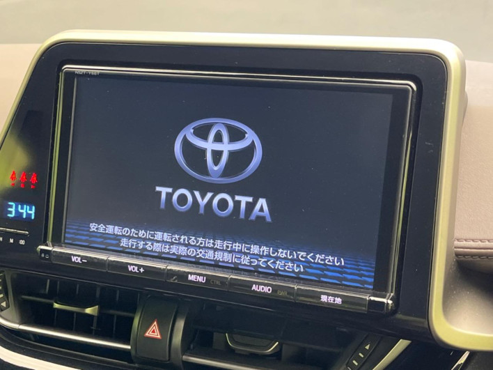 2017 Toyota C-HR DAA-ZYX10 (UW-6a2633328996c)[8]