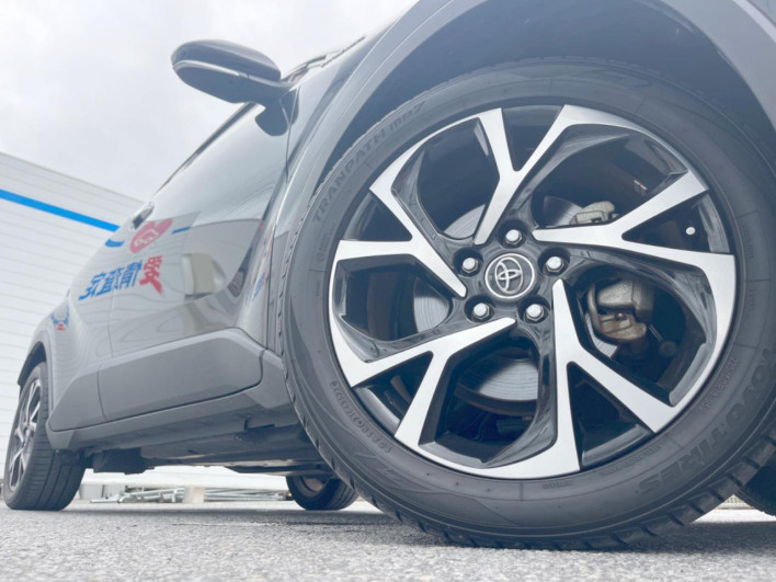 2018 Toyota C-HR DAA-ZYX10 (UW-6a2633338c54e)[19]