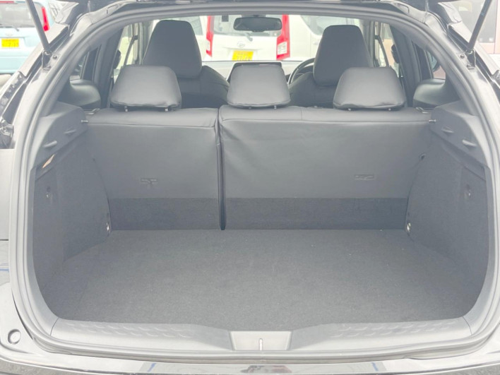 2018 Toyota C-HR DAA-ZYX10 (UW-6a2633338c54e)[25]