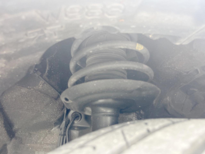 2018 Toyota C-HR DAA-ZYX10 (UW-6a2633338c54e)[18]